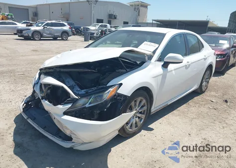 2018 Toyota Camry Le from USA, damaged, VIN 4T1B11HK0JU023012